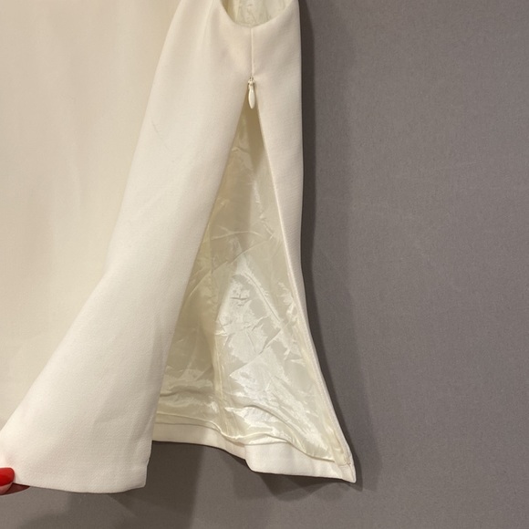 Tahari Arthur S. Levine Top Size 6 - Picture 4 of 8